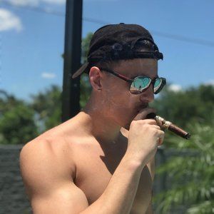 Meet your Posher, Mike